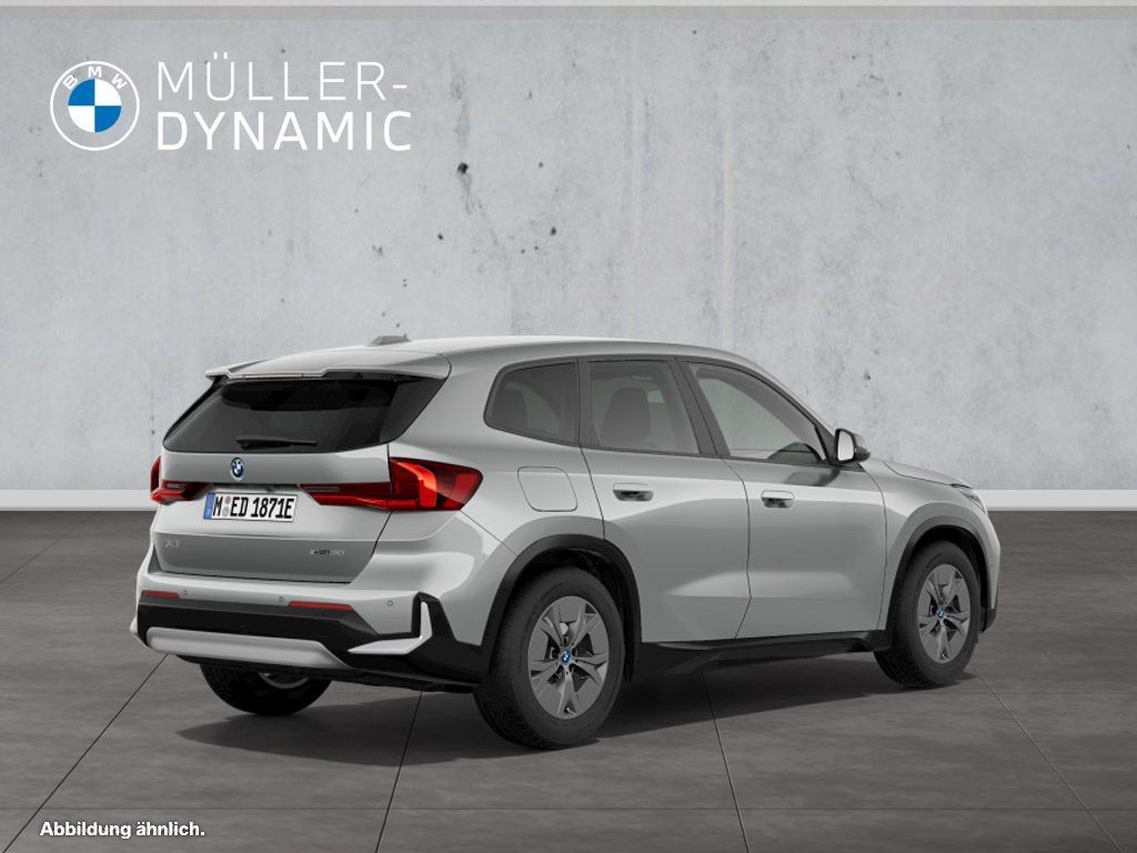 BMW iX1 xDrive30 imagem 2