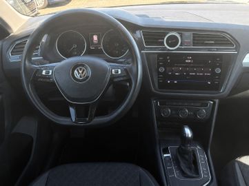 Volkswagen Tiguan - 10