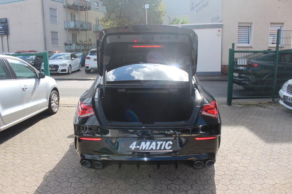 Mercedes-Benz CLA 35 AMG