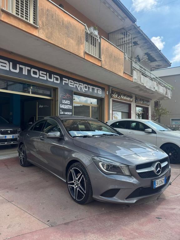 Mercedes-Benz CLA 200