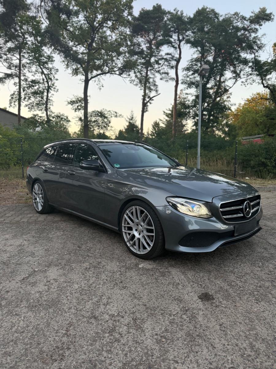 Mercedes-Benz E 300 E T-Modell E 300 d