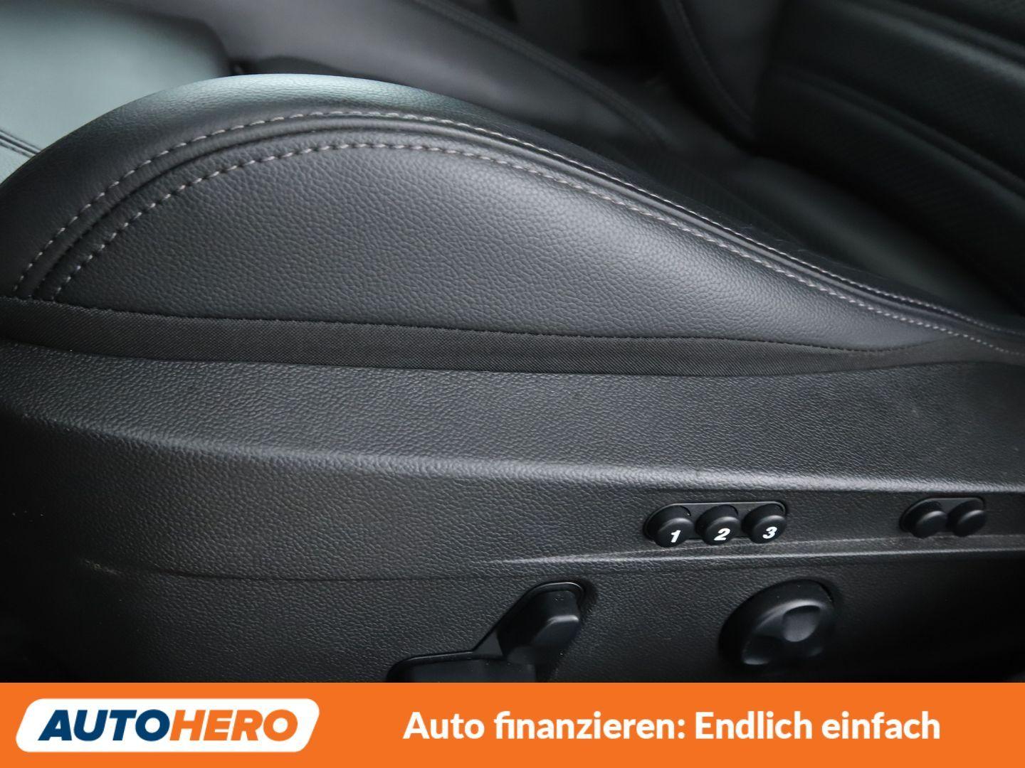 Alfa Romeo Giulia 2.0 Turbo Veloce Aut.*NAVI*BI-XENON*ACC*, миниатюра 28