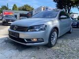 Volkswagen Passat ComfortlineBlueMotion*1.H*Navi*SD*PDC*Key - gebrauchte VW Passat aus dem Jahr 2011
