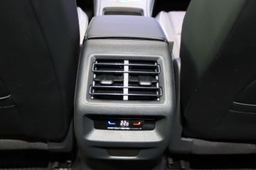 Fahrzeugverkauf 22 Volkswagen Tayron 1.5 eTSI 110 kW Life LED Kamera AHK