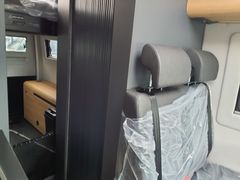 Adria Twin MAX 680 SGX,Hubbett,Automatik,180 PS
