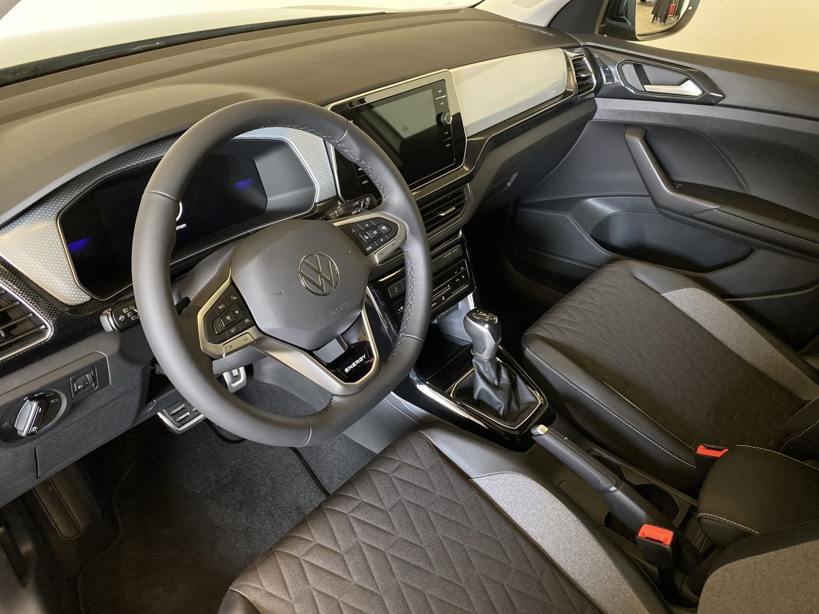 Volkswagen T-Cross - Bild 6
