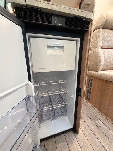 Fahrzeugabbildung Forster Vantasy V 636 EB Vibe Edition *Autom.*Markise*RF