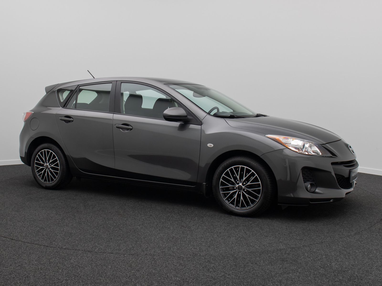 Fahrzeugabbildung Mazda 3 2.0 Edition HiFi GeschwindigReg PDC Totwinkel