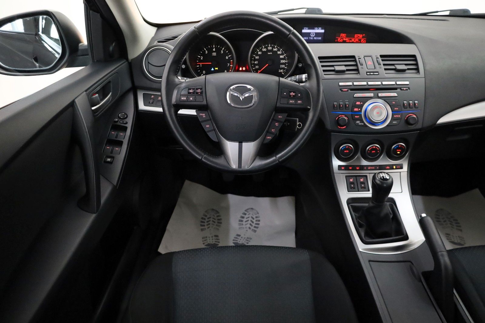 Fahrzeugabbildung Mazda 3 Lim. High-Line Climatronic,SH,PDC,Allwetter