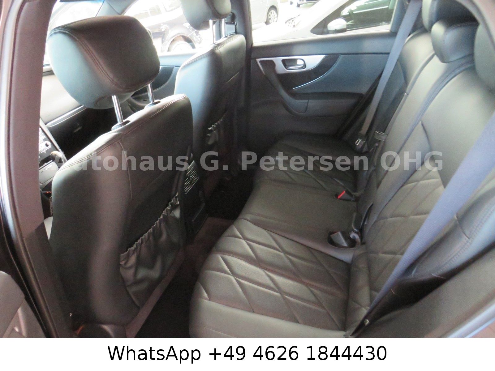 Fahrzeugabbildung Infiniti FX FX30d/*Leder*Xenon*Sitzbelü*Spurhalte*LM 21*