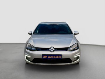 Volkswagen Golf - 8