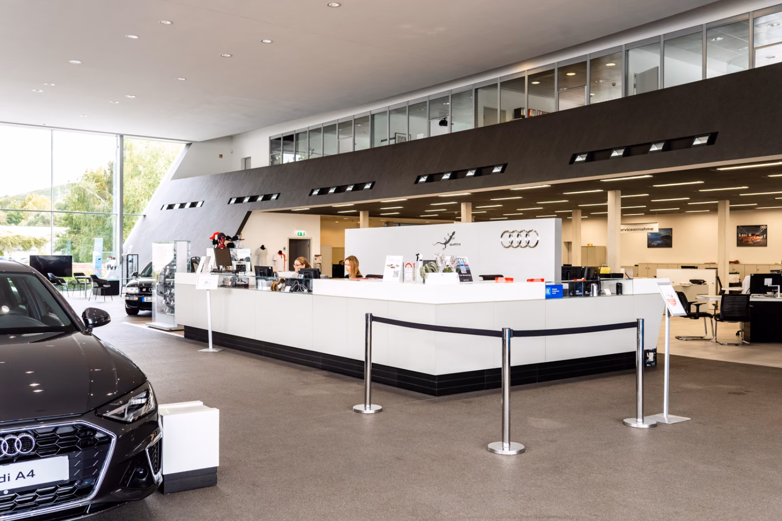 showroom-image-bottom