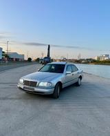 Mercedes-Benz Mercedes C180 W202 Oldtimer - Mercedes-Benz C 180: W202