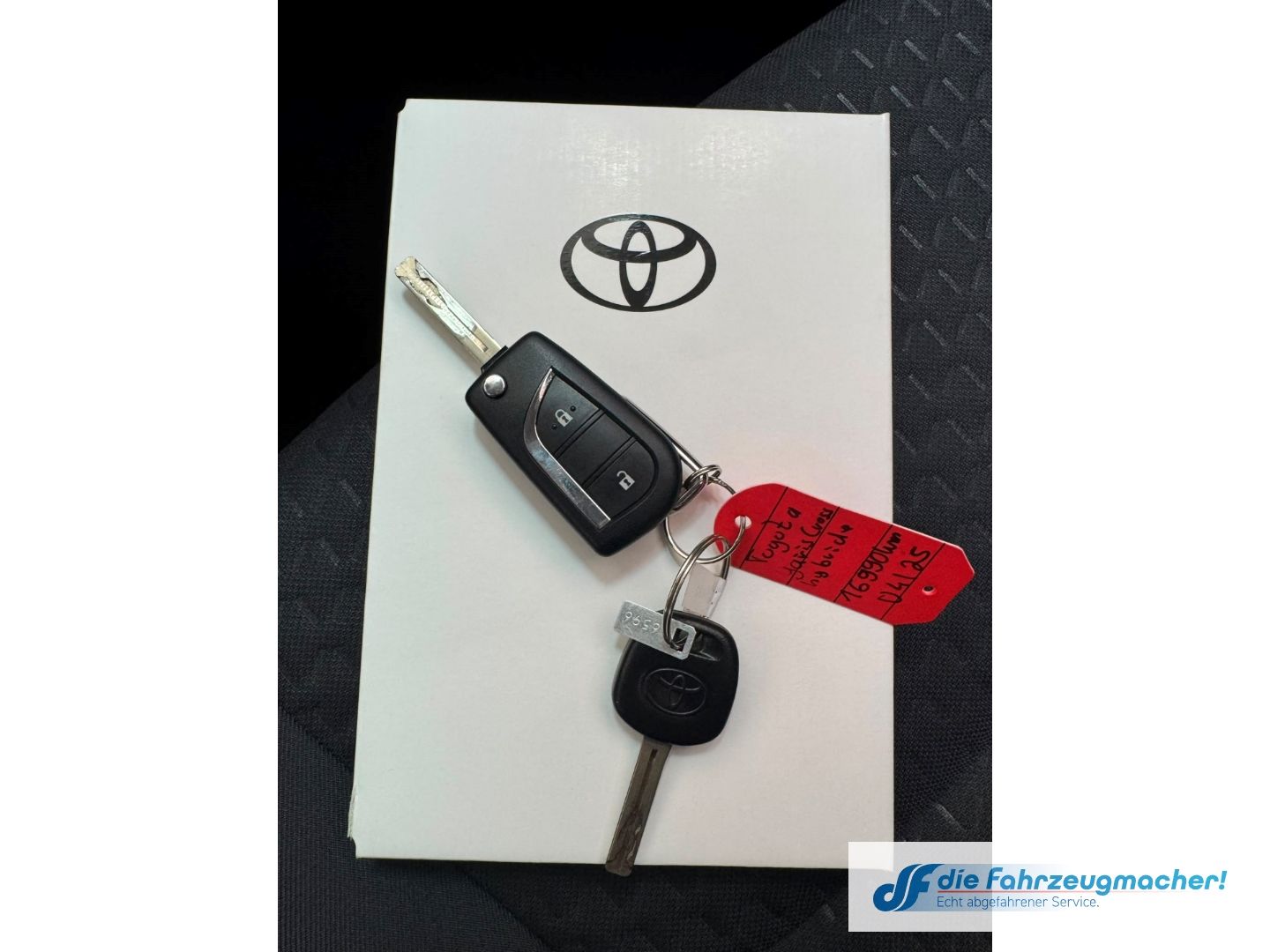 Fahrzeugabbildung Toyota Yaris Cross ACTIVE Hybrid DAB Spurhalteass. Fern