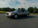Mercedes-Benz Mercedes Benz w124 220 H Zulassung - Mercedes-Benz 220: W124
