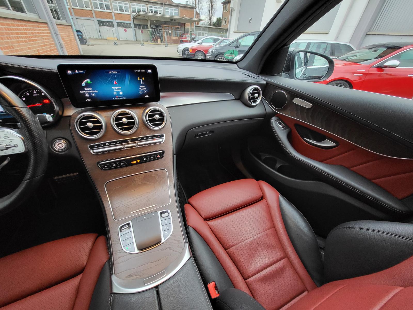 Mercedes-Benz GLC 200 4Matic AMG-Line*Standhzg*