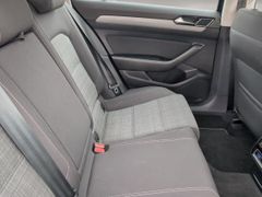 VW Passat Variant 2.0 TDI DSG~ACC~LED~Kam