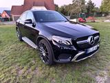 Mercedes-Benz GLC 350 d 4MATIC AMG Line Coupé Autom. AMG Line - Mercedes-Benz GLC 350: Coupe