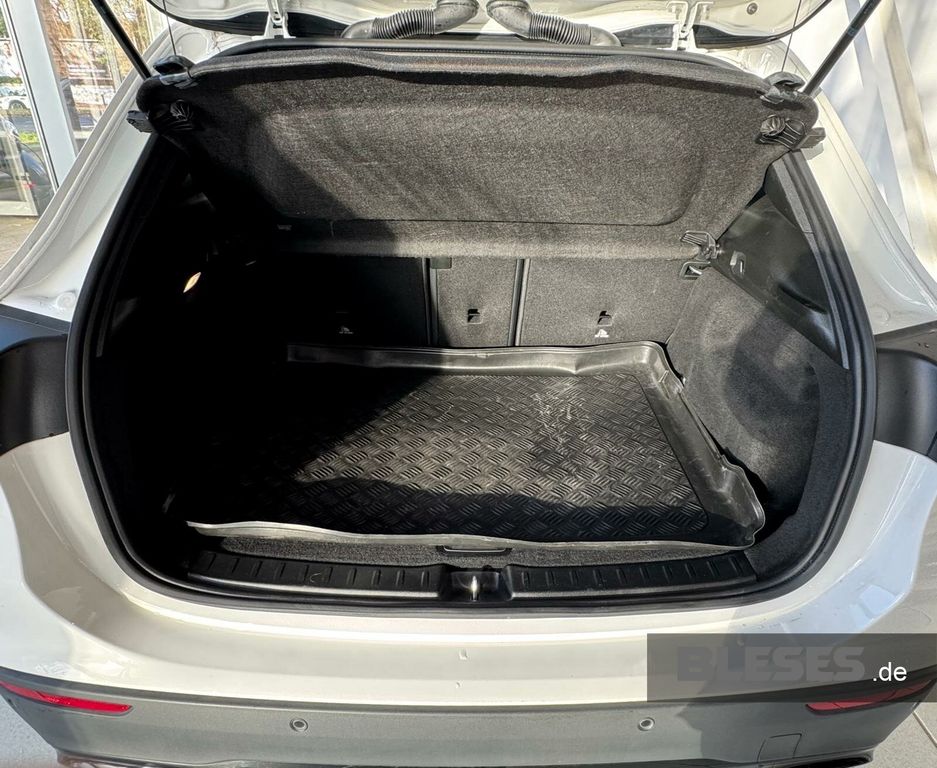 MERCEDES-BENZ GLA 180 – Bild 7