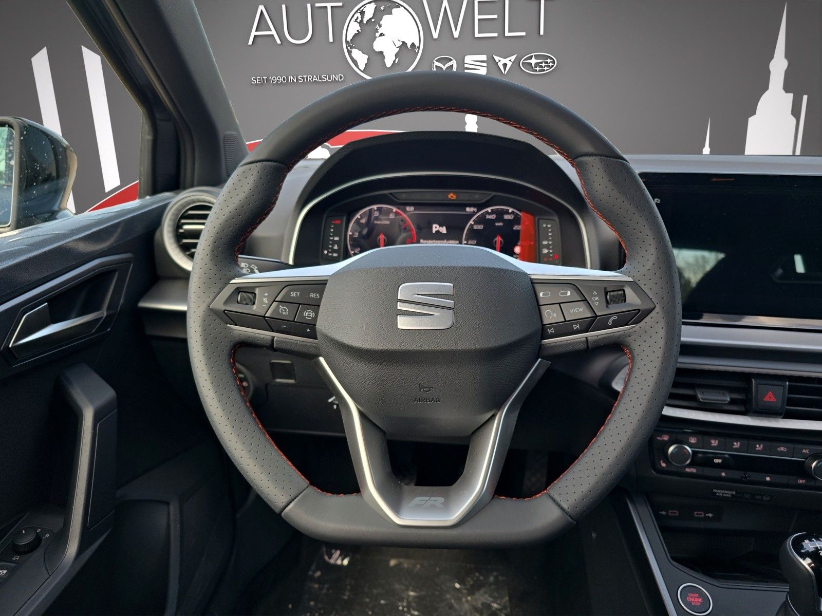Fahrzeugabbildung SEAT Arona FR BlackEdition 1.0 TSi DSG LED/NAVI/TOT