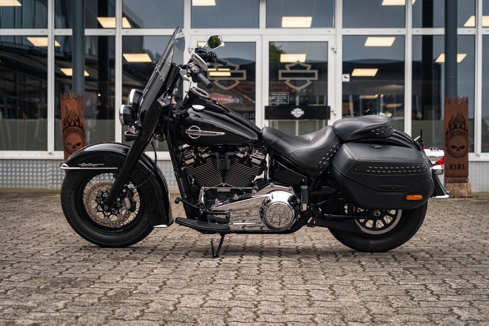 Fahrzeugabbildung Harley-Davidson Softail Heritage 114 FLHCS - STAGE II. SE-TORQUE