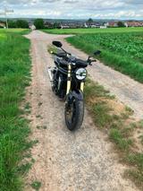 Triumph Speed Triple 1050 - TÜV neu - TRIUMPH SPEED TRIPLE 1050