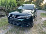 Volkswagen Touareg 3.0 V6 BMT, AHK, R-Line, Dynaudio, 360 - Volkswagen Touareg aus 2011: V6
