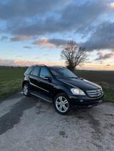 Mercedes-Benz Mercedes Benz ML 350 4matic no Airmatic - Mercedes-Benz: Ml Airmatic