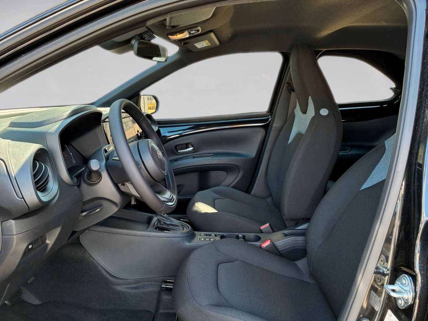 Fahrzeugabbildung Toyota Aygo X Active 1.5-l-Hybrid Kamera,SHZ,ACC,AUT