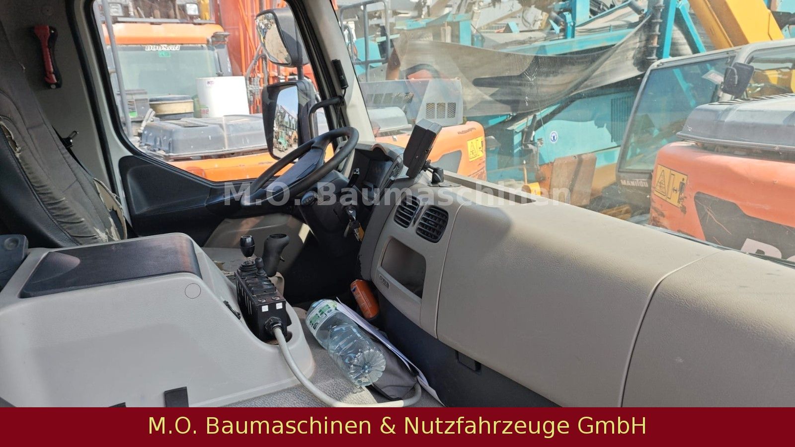 Fahrzeugabbildung Renault Kerax 410-32 / AC/ 8x4 /