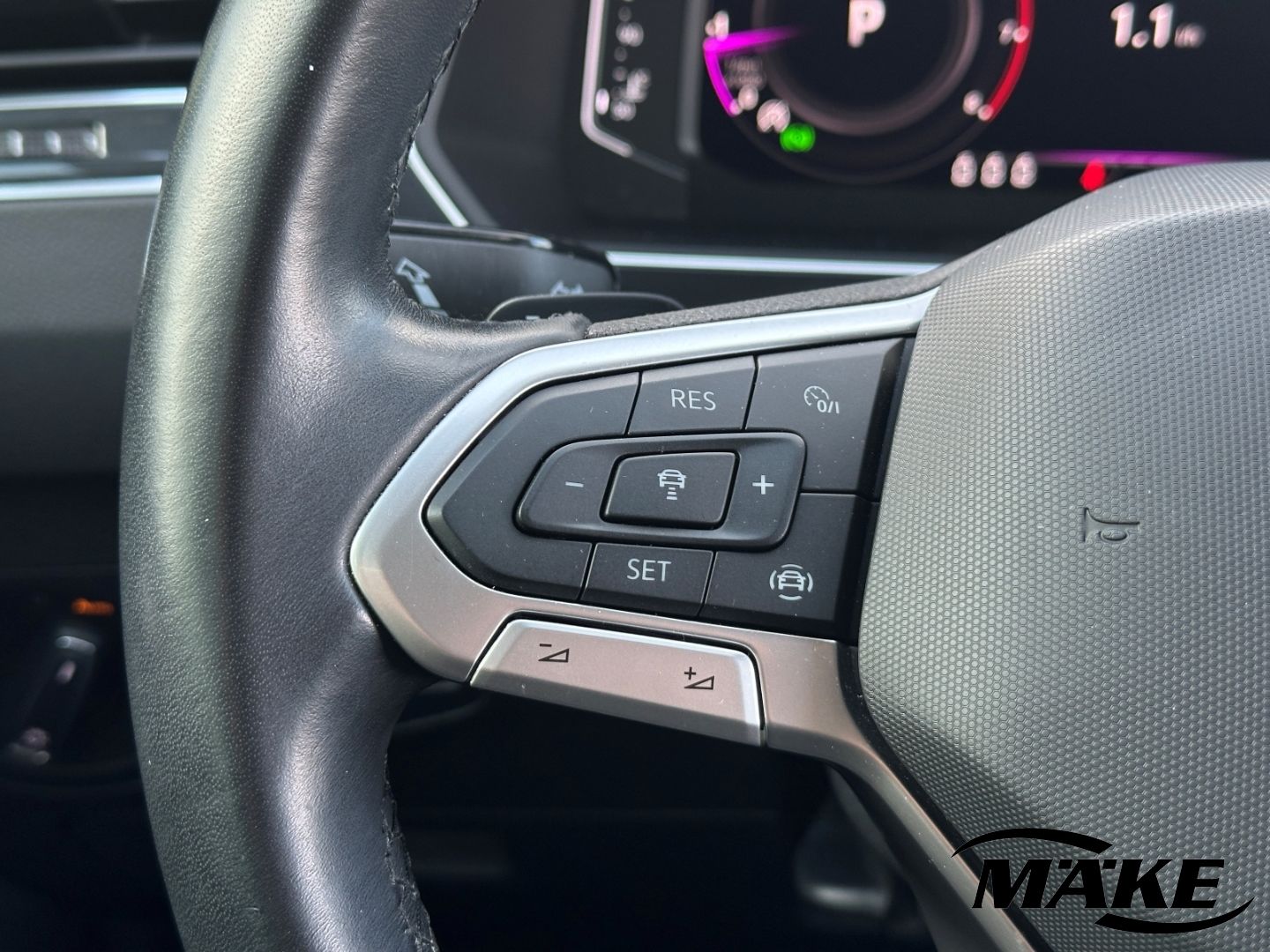 Tiguan Elegance 2.0 TSI DSG 4motion ACC SHZ LED 