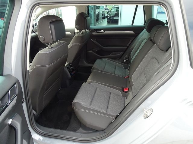 Passat Variant 2.0 TDI DSG Business / AHZV
