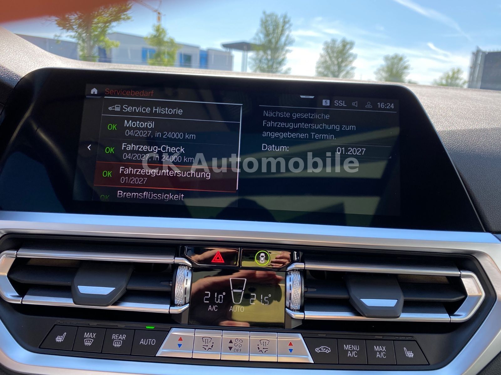 Fahrzeugabbildung BMW 320d xDrive Touring Sport-Line/Laser/Pano/Kamera