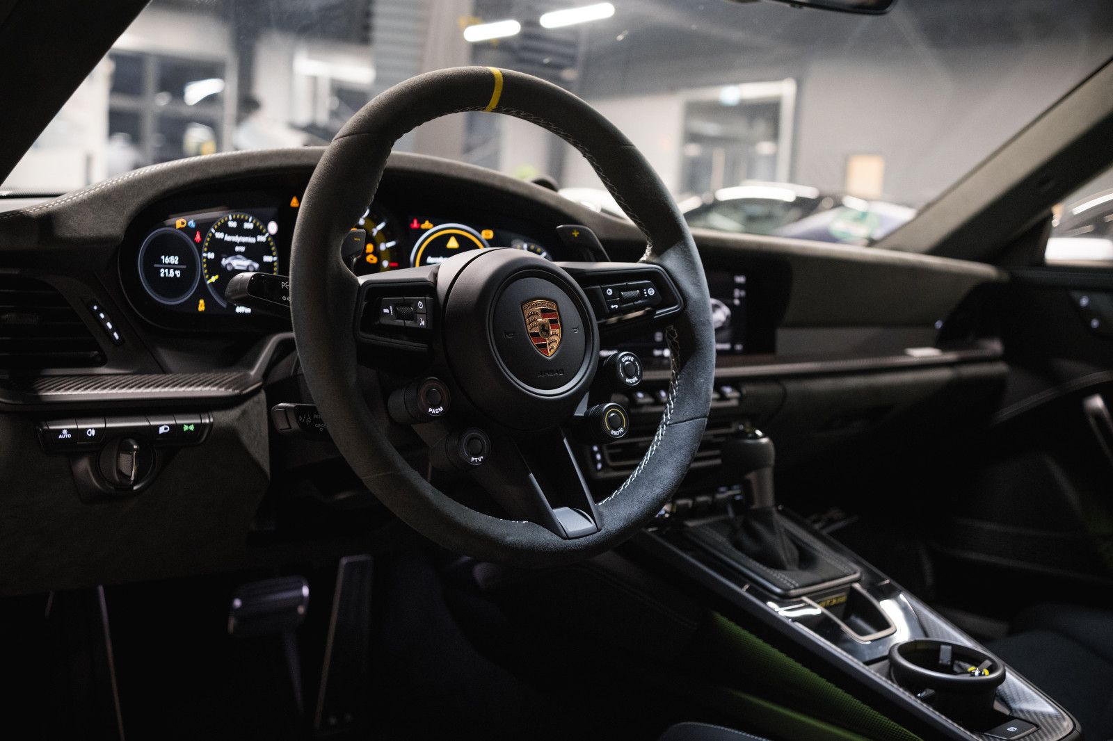 Fahrzeugabbildung Porsche 992/911 GT3 RS-Weissach-Lift-LDE-Kam.-90L-Clubsp