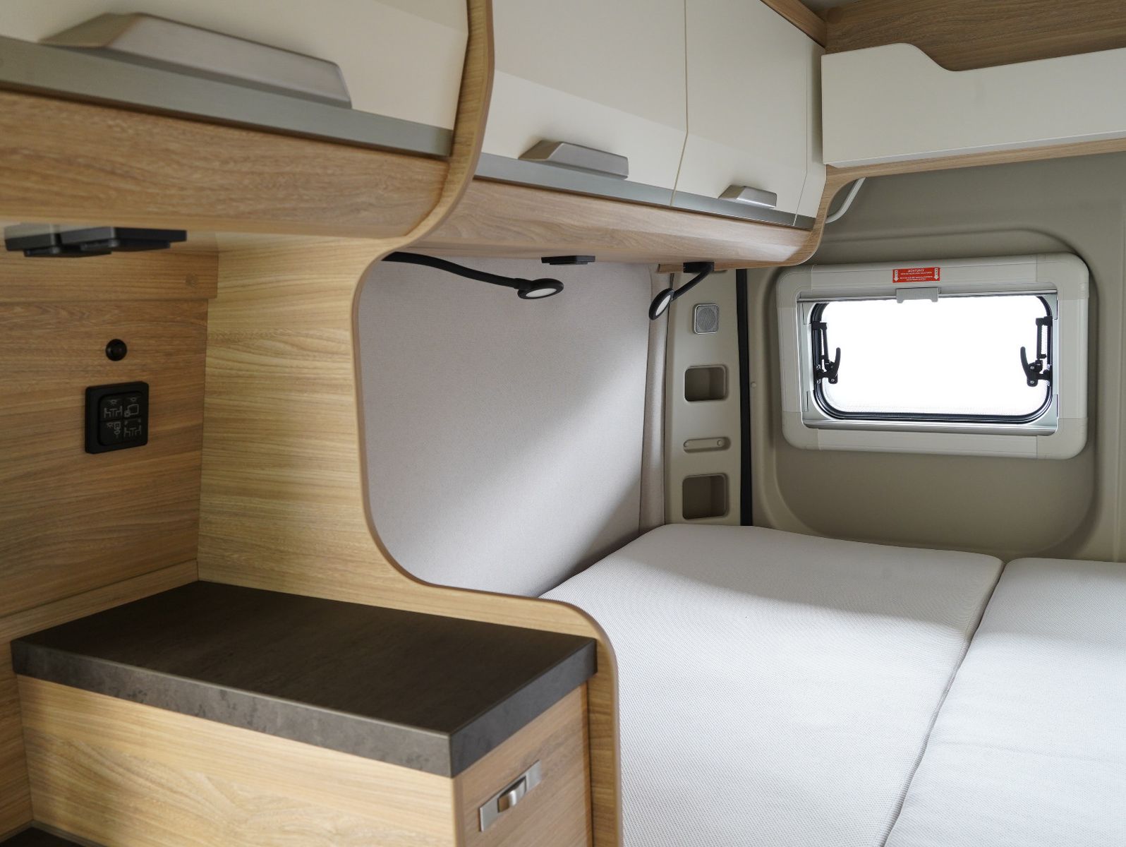 Fahrzeugabbildung Knaus BOXLIFE PRO / 540 ROAD Aufstelldach/Markise