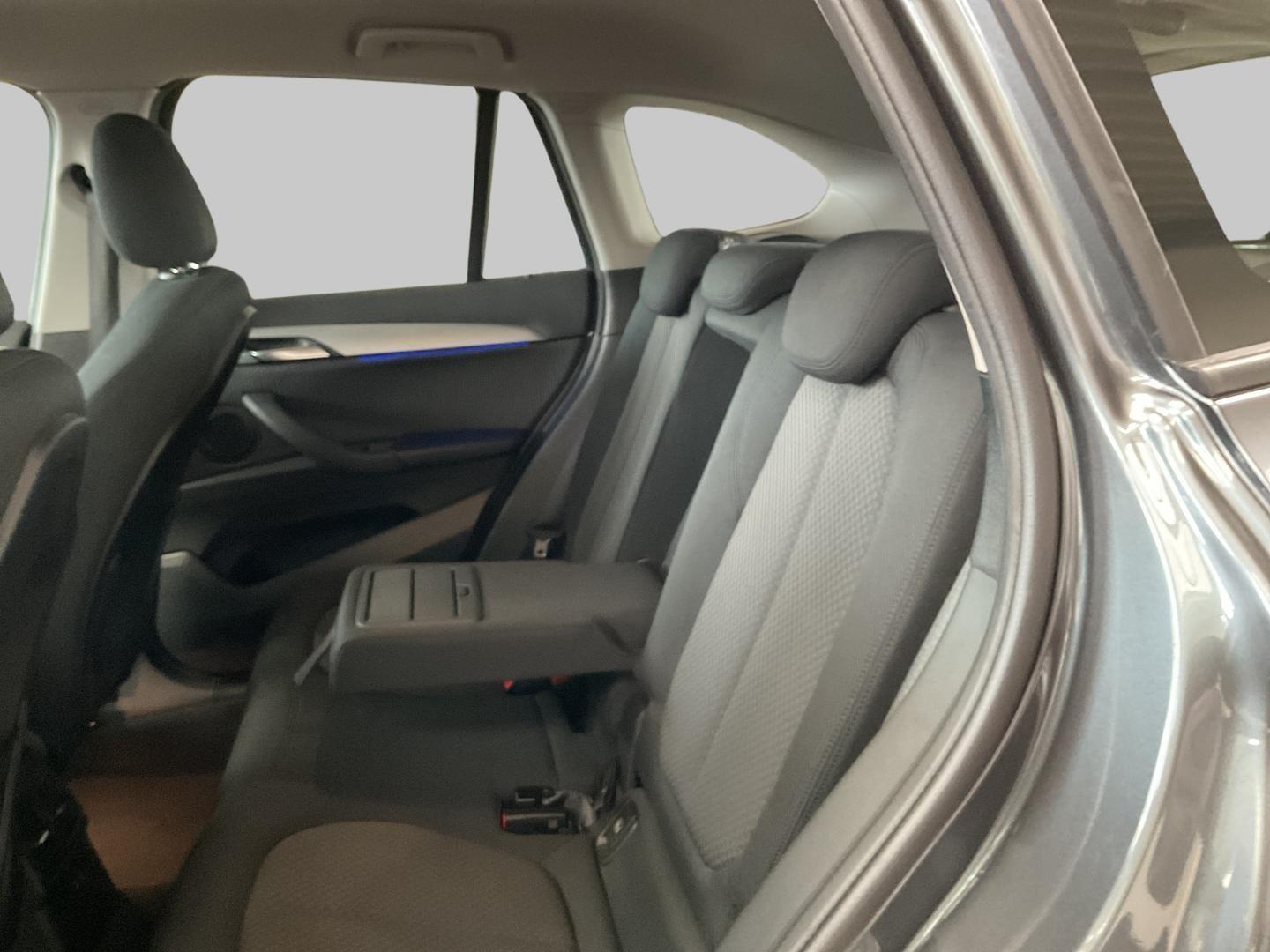 BMW X1 xDrive 20i Navi LED el-Heckklappe Klimaautom 