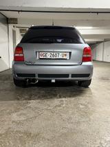 Audi RS4 2.7 quattro - - Audi RS4 mit Benzin-Antrieb: Kombi, 2.7