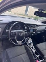 Toyota Auris Hybrid - Toyota Auris