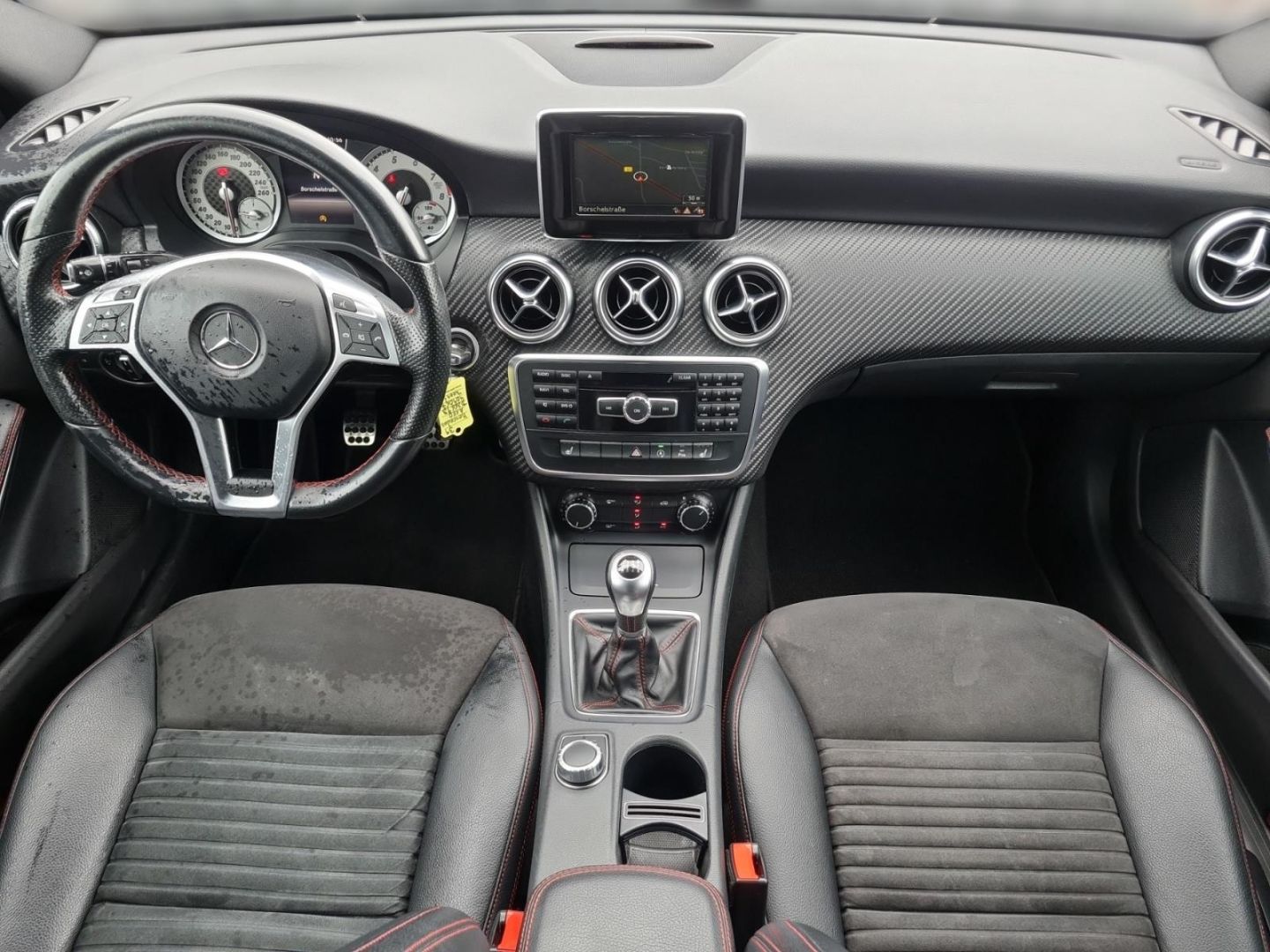 Fahrzeugabbildung Mercedes-Benz A 180 BlueEfficiency HU/AU Klima