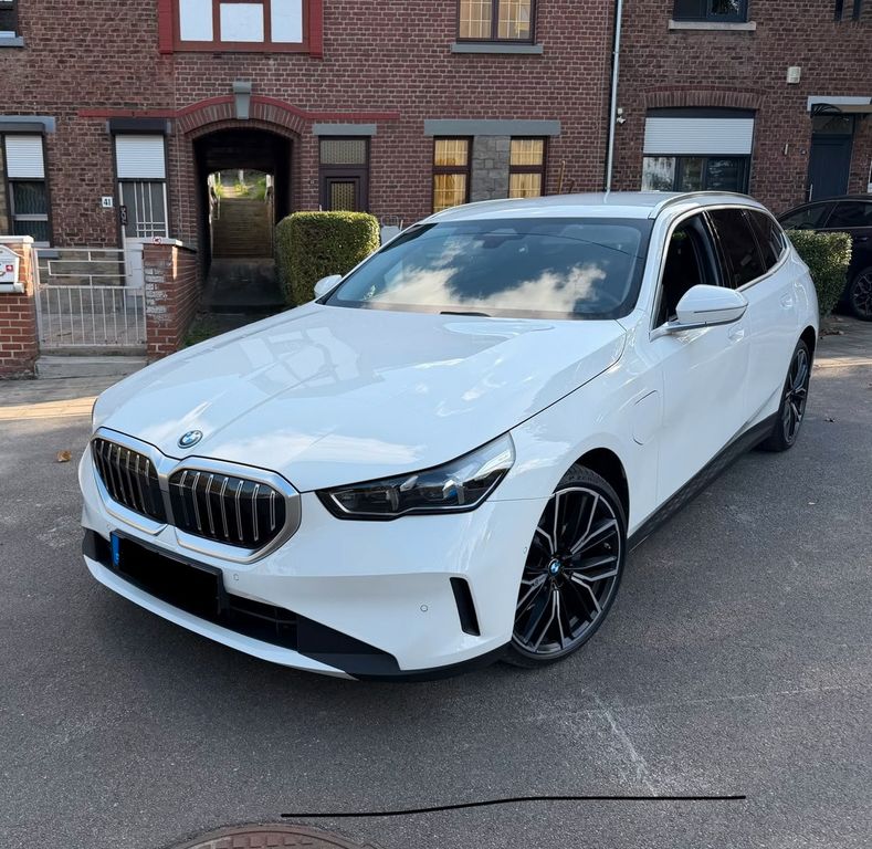 Image of BMW 530