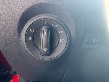 Fahrzeugabbildung SKODA Fabia 1.2 Joy Klimaaut. SHZ DAB Temp. uvm