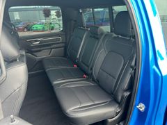 Fahrzeugabbildung Dodge RAM 1500 5,7L V8 Hemi 4x4 AHK Navi Leder Kamera