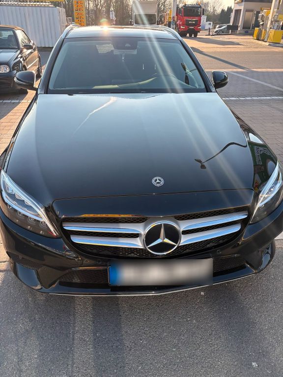 Image of Mercedes-Benz C 220