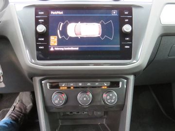Fahrzeugabbildung Volkswagen Tiguan 2.0TDI DSG LED 18-ZOLL NAVI GRA PDC 1.H