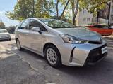 Toyota Prius+ 1.8 Lounge - Toyota mit Hybrid-Antrieb: Kleinbus