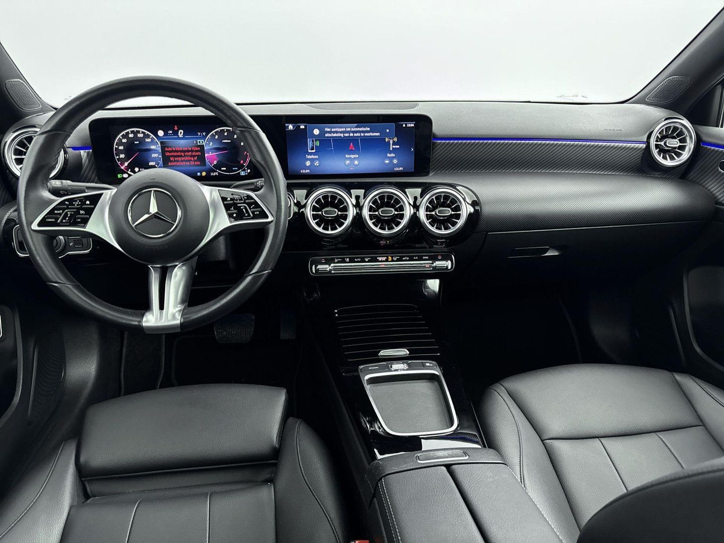 Mercedes-Benz A 180 A Limousine automatik Luxury Line | Premiu imagem 3