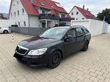 Skoda Octavia 1.4 TSI Combi,Euro5,Klima,PDC - Skoda Octavia aus 2012 mit Benzin-Antrieb: Kombi, 1.4