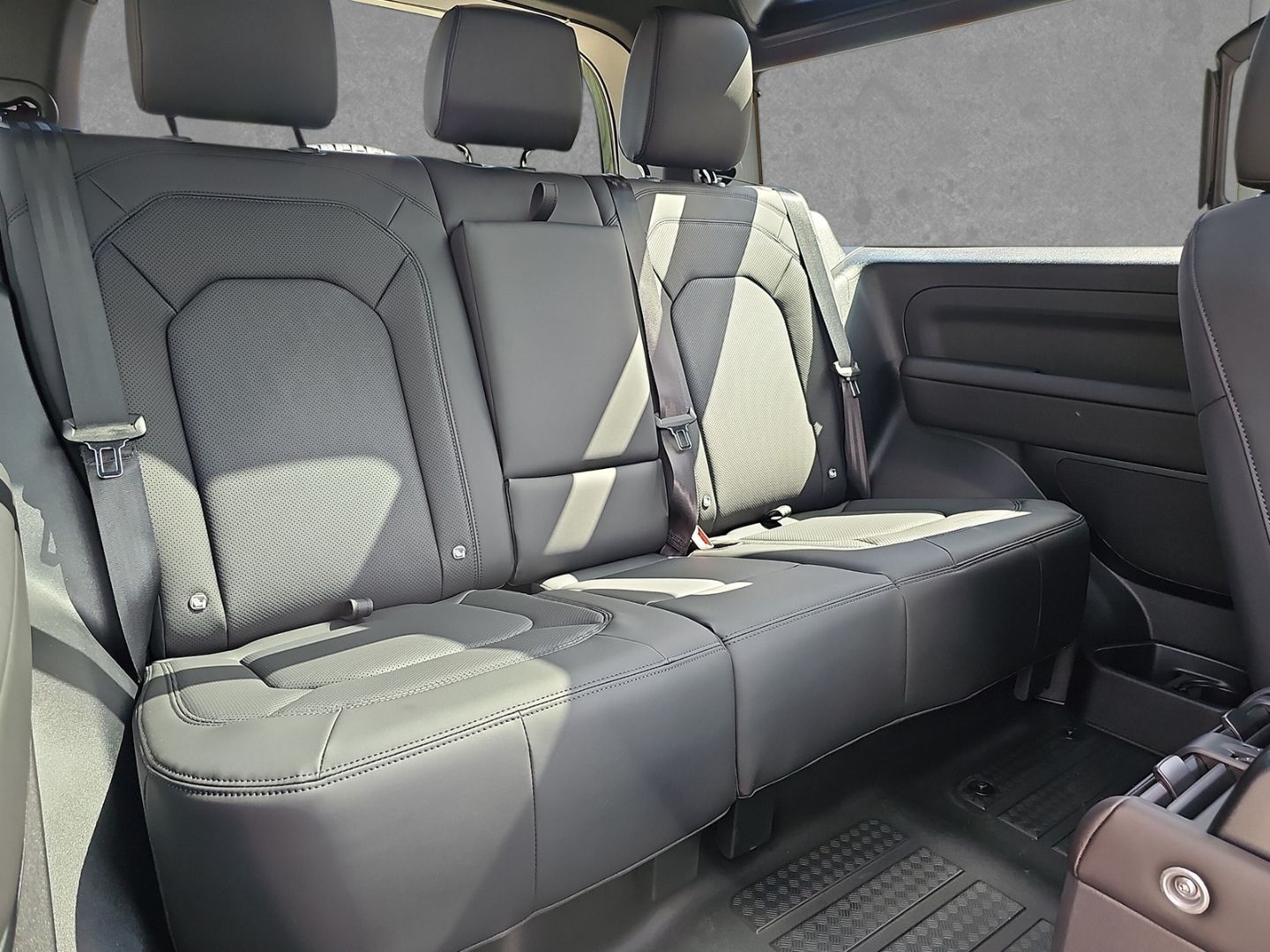 Land Rover Defender - Bild 6