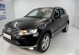 Volkswagen Touareg V6 BlueMotion 4Motion*3,0TDI*AHK*NAVI*E6 - Volkswagen Touareg: 3.0