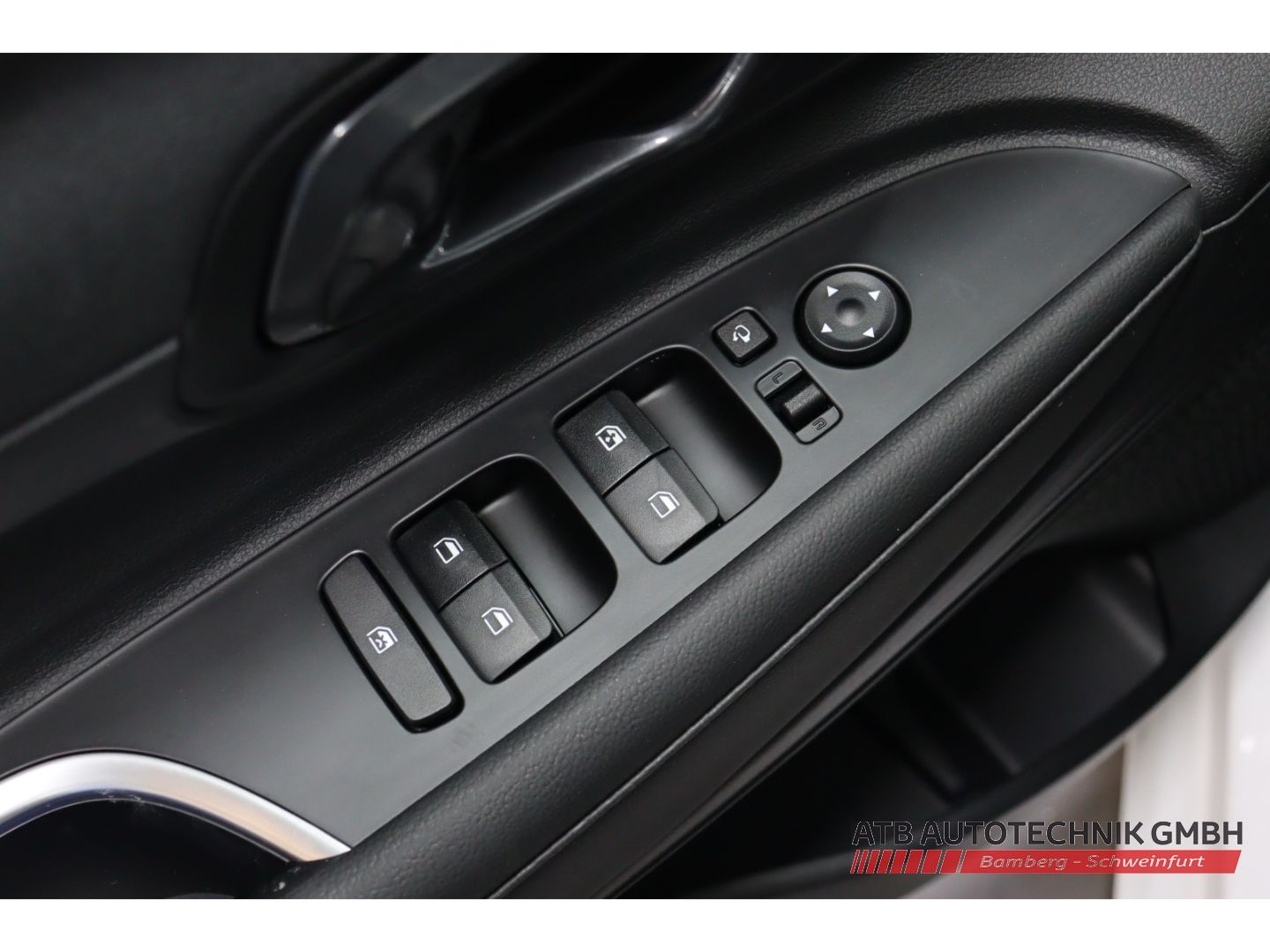 Fahrzeugabbildung Hyundai i20 Trend 1.0 T-Gdi 48V iMT Komfortpaket Navi SH